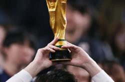 爱游戏体育平台-联办世界杯？日本人的大棋，中国足球的尴尬 | 足球观察