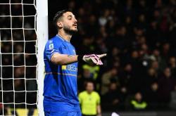 爱游戏体育官网-斯基拉：那不勒斯、罗马、都灵有意莱切门将法尔科内