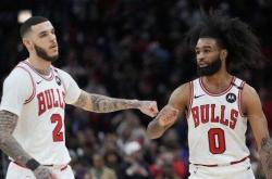 爱游戏中国-芝加哥公牛考虑交易鲍尔和怀特