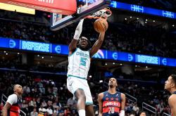 aiyouxi-夏洛特黄蜂内线新星马克-威廉姆斯即将再度成为交易焦点？