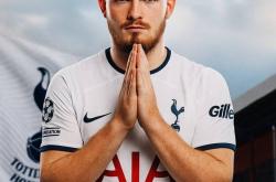 爱游戏体育网址-英媒：热刺出价4000万镑求购埃利奥特！红军愿出售但要求加回购