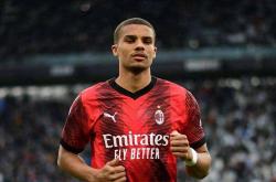 爱游戏体育app-AC米兰主力中卫转会至纽卡斯尔联，阿莱格里极力挽留未果