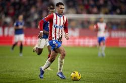 爱游戏体育平台-马卡：尤文、米兰、英超俱乐部有意赫罗纳右后卫马丁内斯