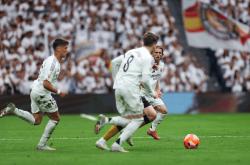 爱游戏体育首页-姆巴佩双响 皇马2-0皇家社会