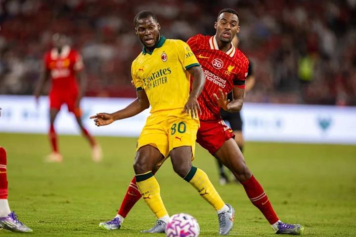 斯洛特否认后防危机,暗示利物浦将签新中卫