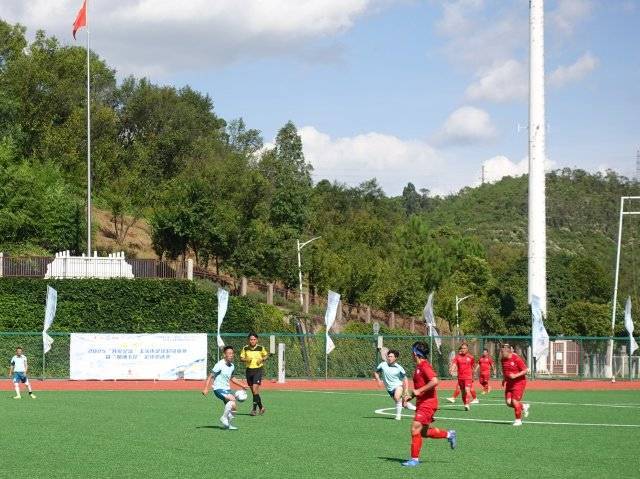 “玉超”联赛联动中超主场，“踢热”暑期赛事经济