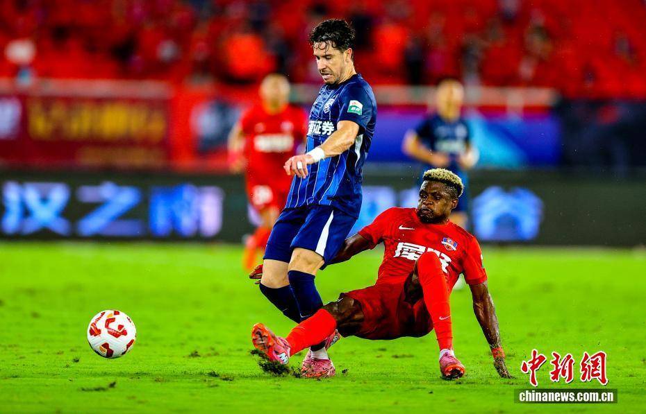 中超联赛：武汉三镇队主场负于梅州客家队