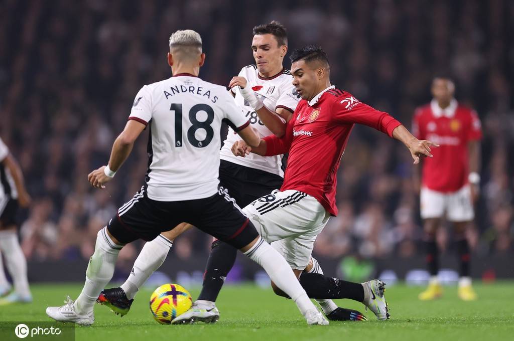 【小幸运哈】英超焦点战解析：富勒姆 VS 曼彻斯特联，主场黑马韧性 VS 豪门争冠野心