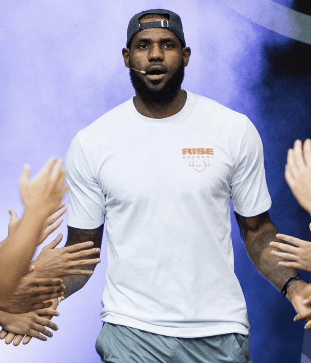 突发!詹姆斯中国行送票!直接免费领,速度...