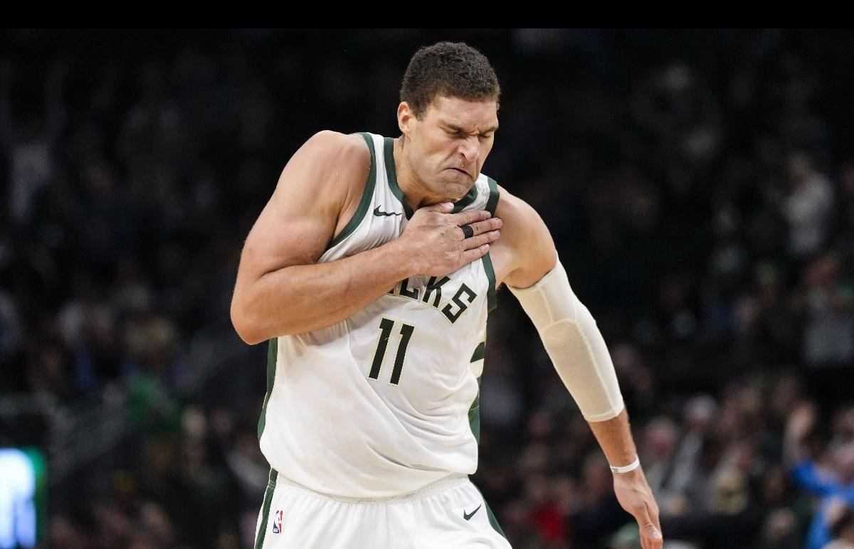 密尔沃基雄鹿加入争夺德安德烈艾顿战局