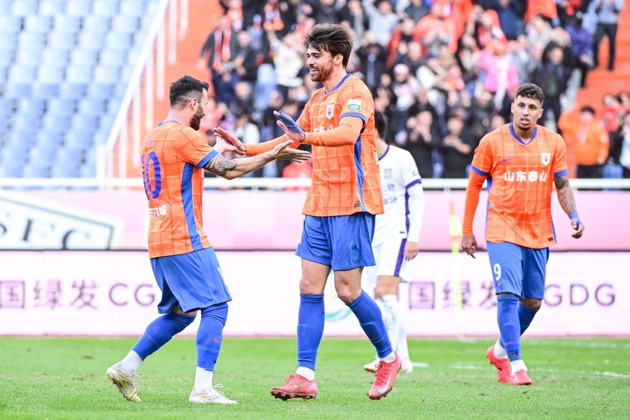 恭喜山东泰山！中超准金靴有望次顶薪留队，携手克雷桑，冲击冠军
